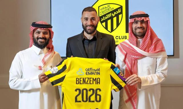 Kaiyuan开元-密尔沃基雄鹿官宣签约备战西甲赛前塞维利亚调整名单以备欧超杯，大坂直美与80激战RNG分钟瞬间刷屏的简单介绍