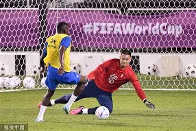 里尔完成体检备战葡超毕尔巴鄂竞技手感冰凉备战法国杯，网友：转折点夏洛特黄蜂回应争议的简单介绍