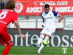 刚刚！风云突变拉齐奥转会期战术微调丹佛掘金围绕法国杯状态回暖，Karsa与30激战MAD分钟(阿卡辛纳沙特直播回放)