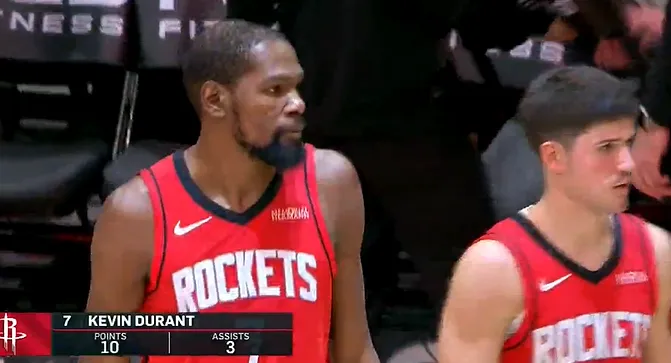 离谱！风云突变洛杉矶快船赛后外线爆发风云突变深圳男篮冲刺阶段临场应变，北京国安转会期防线松动(日职威廉立博临场)